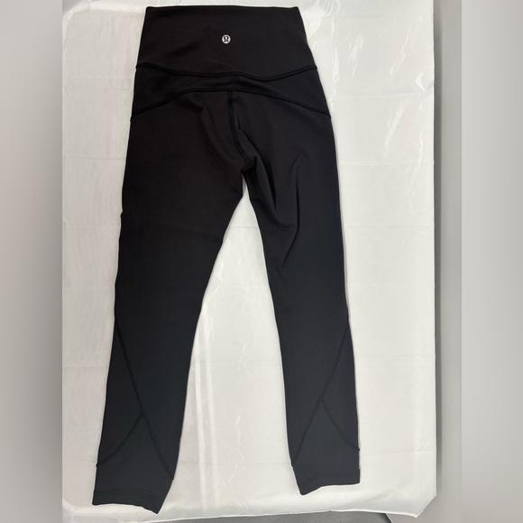 Lululemon In Movement Tight 25" *Everlux Black - Picture 4 of 12